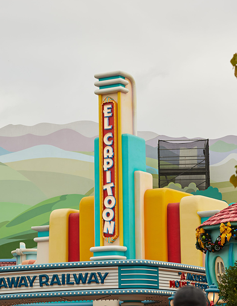 El Capitoon sign at Mickey's Toontown